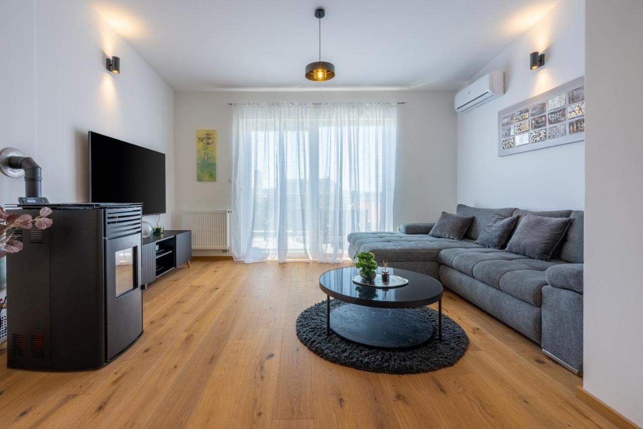 Apartments Marta ツリクヴェニツァ エクステリア 写真